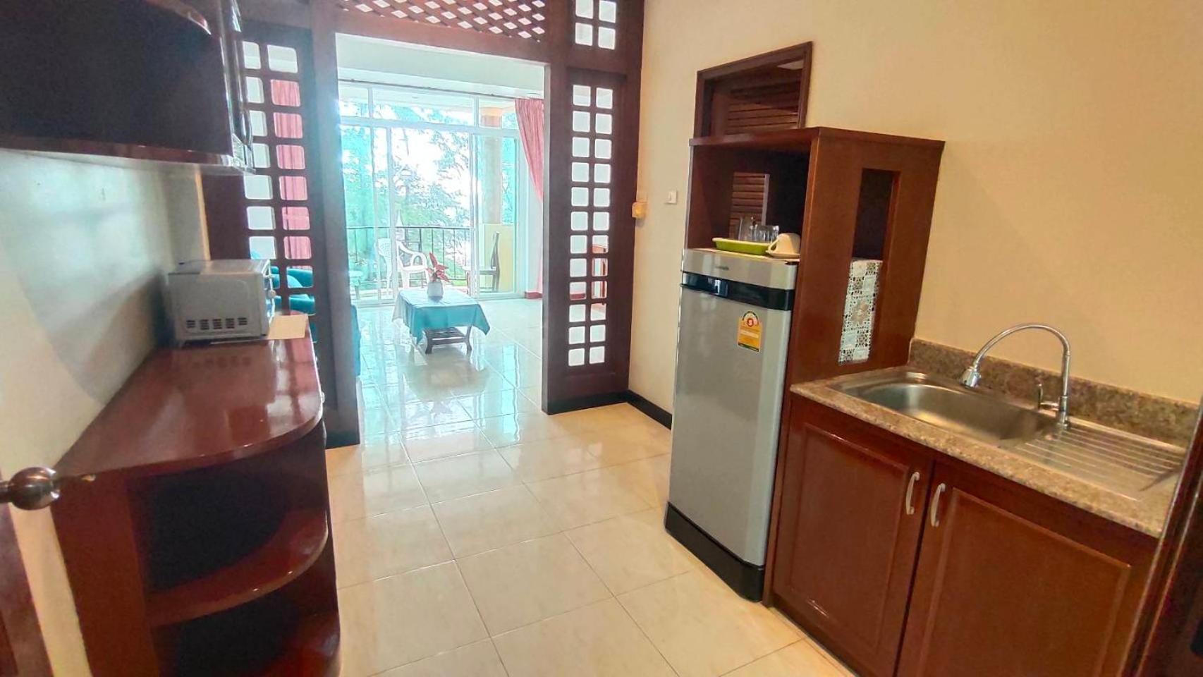 Phadee Apartment Karon Екстериор снимка