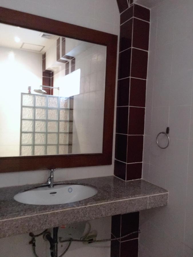 Phadee Apartment Karon Екстериор снимка